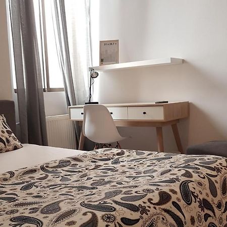 Palette Apartment Champagne - Athens Center, 6 Bd, 3 Bath Exterior photo