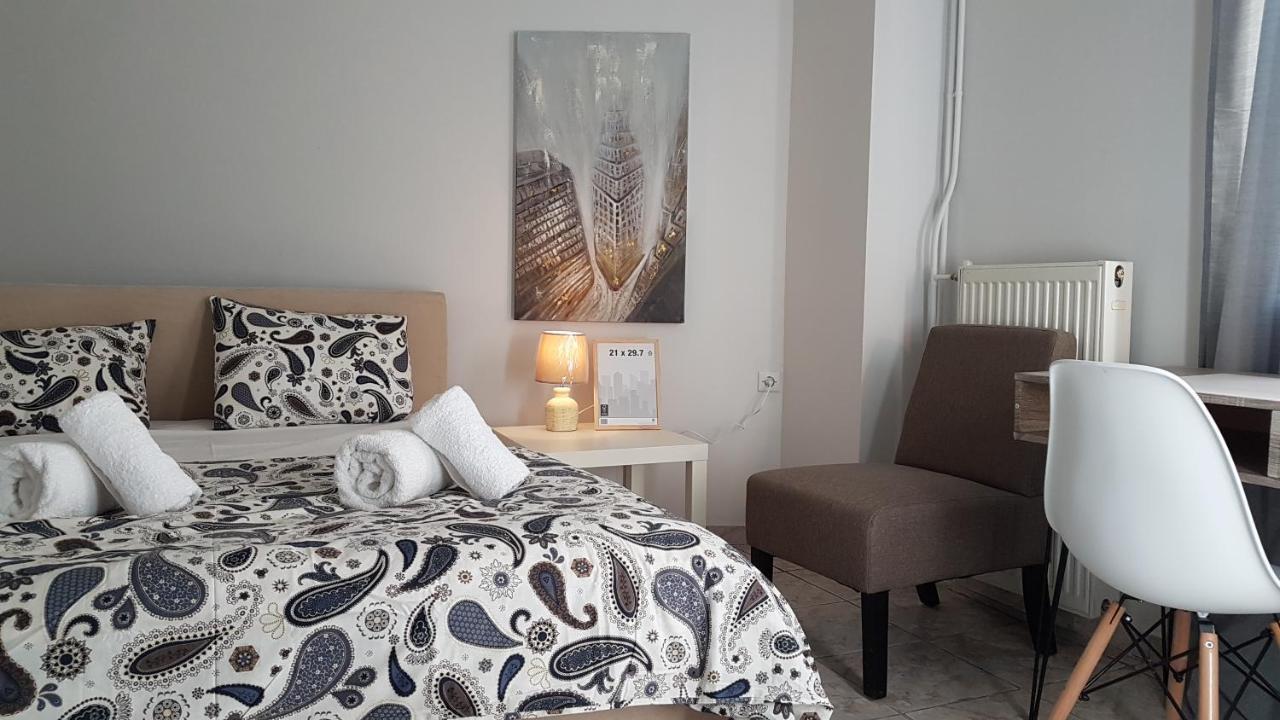Palette Apartment Champagne - Athens Center, 6 Bd, 3 Bath Exterior photo