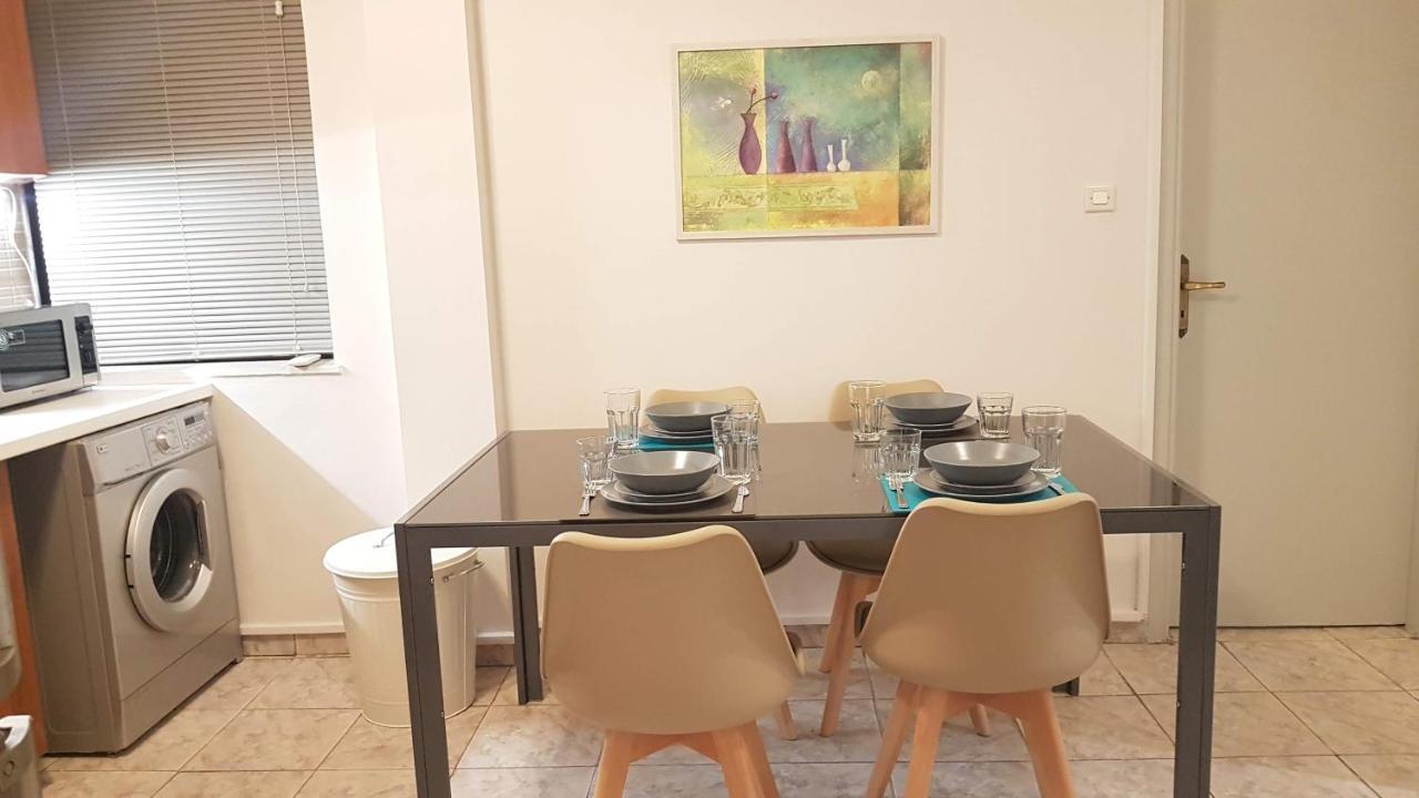 Palette Apartment Champagne - Athens Center, 6 Bd, 3 Bath Exterior photo