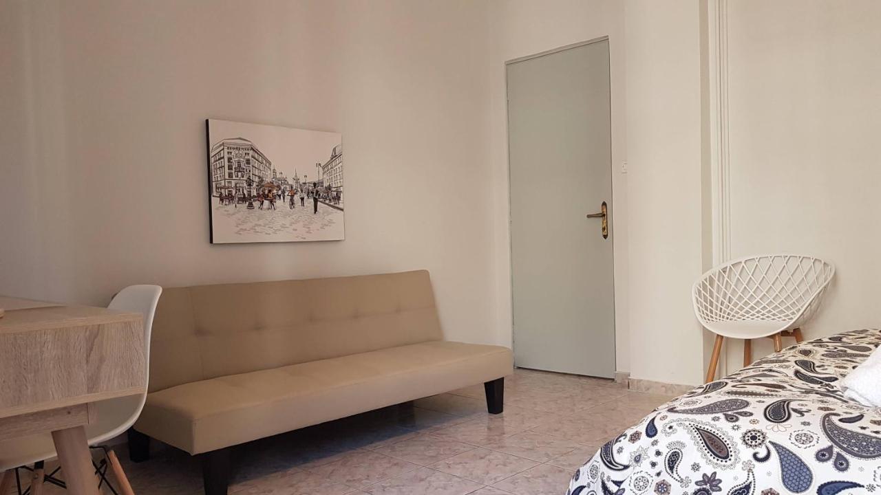 Palette Apartment Champagne - Athens Center, 6 Bd, 3 Bath Exterior photo