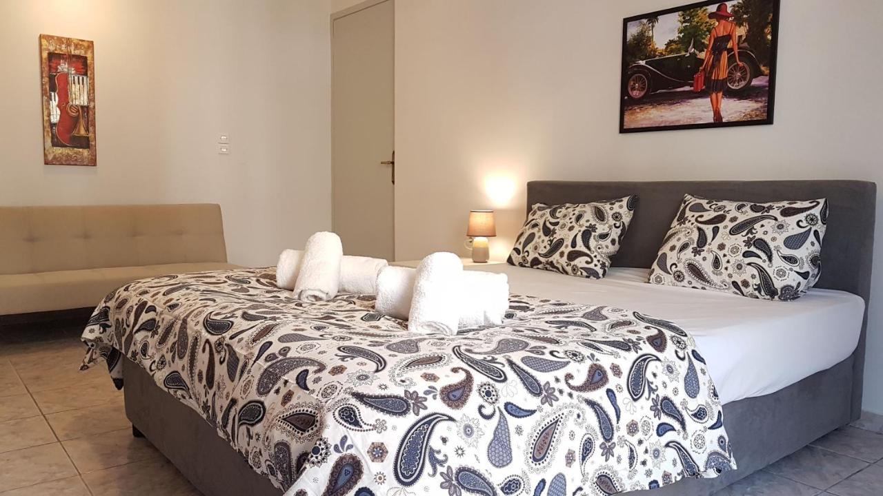 Palette Apartment Champagne - Athens Center, 6 Bd, 3 Bath Exterior photo