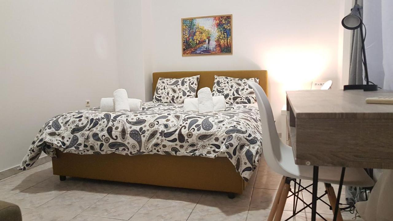 Palette Apartment Champagne - Athens Center, 6 Bd, 3 Bath Exterior photo